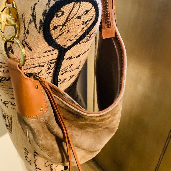 GUCCI TAN SUEDE HALF MOON CRESCENT HOBO BAG - Picture 2 of 9